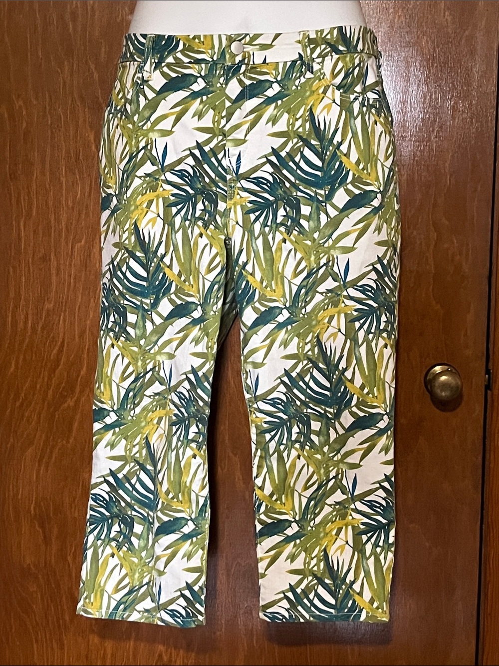 Chico's Tropical Palm Leaf Print Capri Pants Size 2 (12 or Large)